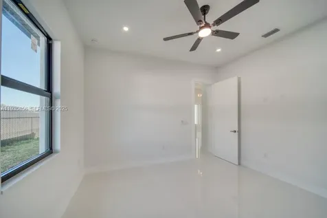 1019 SW 8th Court Cape Coral FL 33991