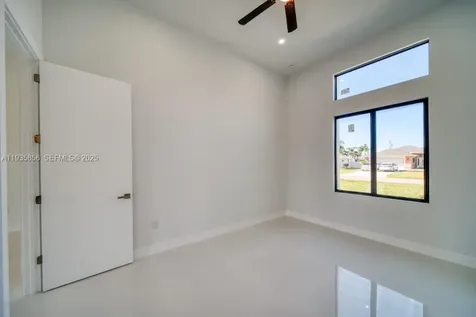 1019 SW 8th Court Cape Coral FL 33991