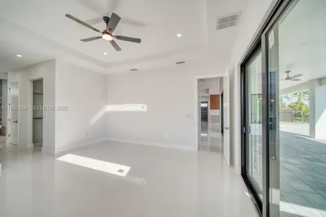 1019 SW 8th Court Cape Coral FL 33991