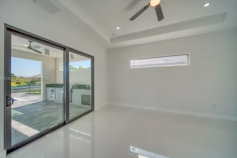 1019 SW 8th Court Cape Coral FL 33991