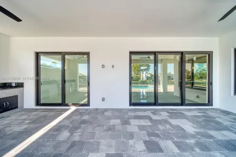 1019 SW 8th Court Cape Coral FL 33991