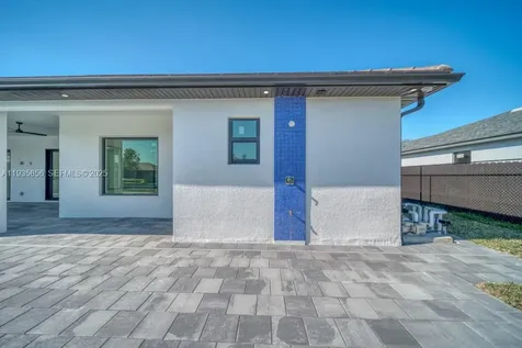 1019 SW 8th Court Cape Coral FL 33991
