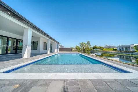 1019 SW 8th Court Cape Coral FL 33991