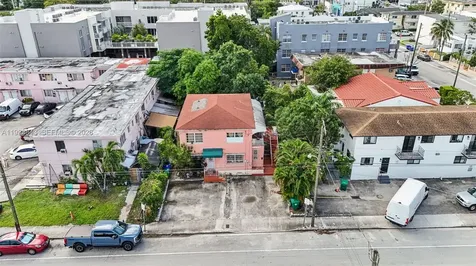 984 SW 6th Street Miami FL 33130
