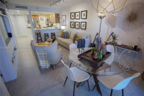 5880 Collins Avenue Miami Beach FL 33140