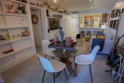 5880 Collins Avenue Miami Beach FL 33140