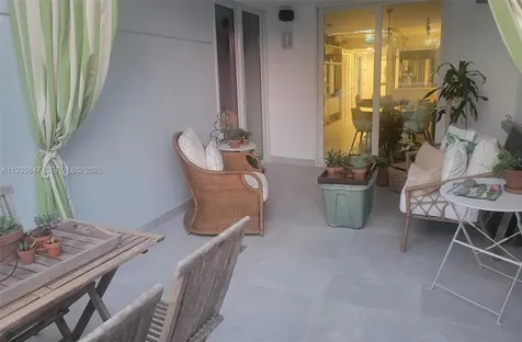 5880 Collins Avenue Miami Beach FL 33140
