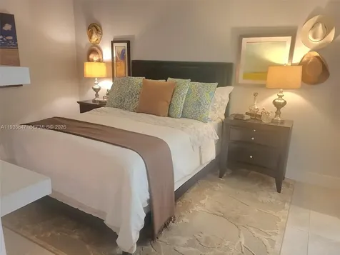 5880 Collins Avenue Miami Beach FL 33140