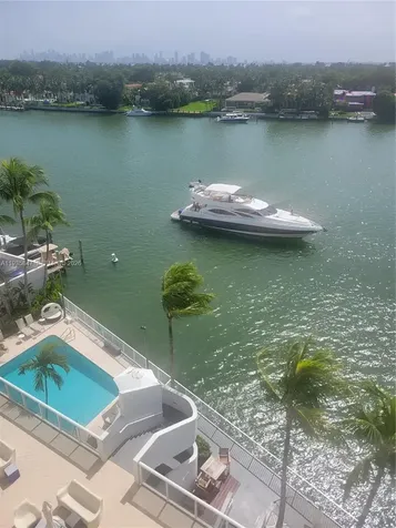 5880 Collins Avenue Miami Beach FL 33140
