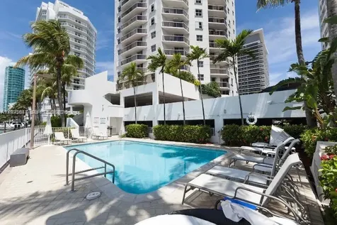 5880 Collins Avenue Miami Beach FL 33140