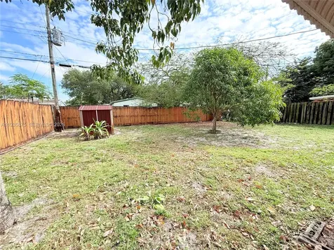 1311 N 69th Avenue Hollywood FL 33024