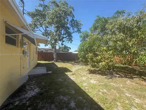 1311 N 69th Avenue Hollywood FL 33024