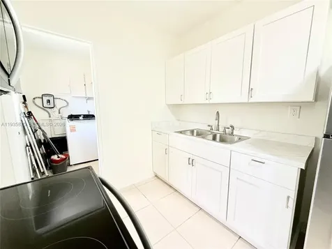 1311 N 69th Avenue Hollywood FL 33024