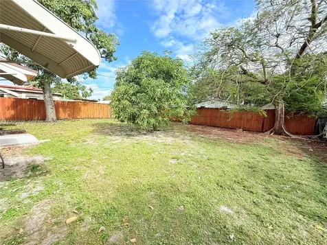 1311 N 69th Avenue Hollywood FL 33024