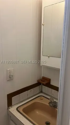 1911 SW 87th Avenue Davie FL 33324