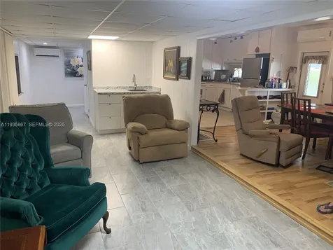 1911 SW 87th Avenue Davie FL 33324