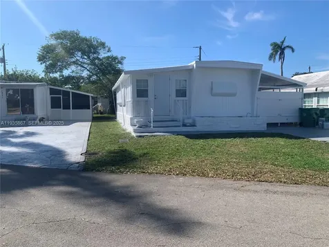 1911 SW 87th Avenue Davie FL 33324