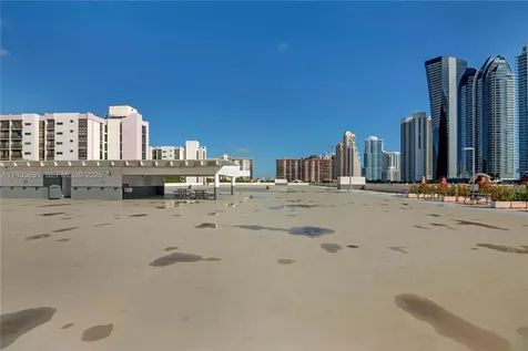 16909 N Bay Road Sunny Isles Beach FL 33160
