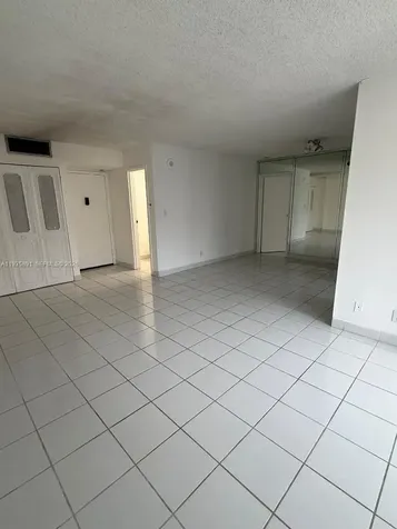 16909 N Bay Road Sunny Isles Beach FL 33160