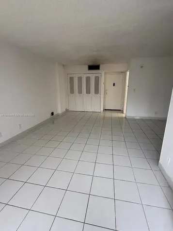 16909 N Bay Road Sunny Isles Beach FL 33160