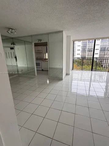 16909 N Bay Road Sunny Isles Beach FL 33160