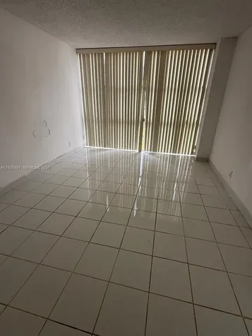 16909 N Bay Road Sunny Isles Beach FL 33160