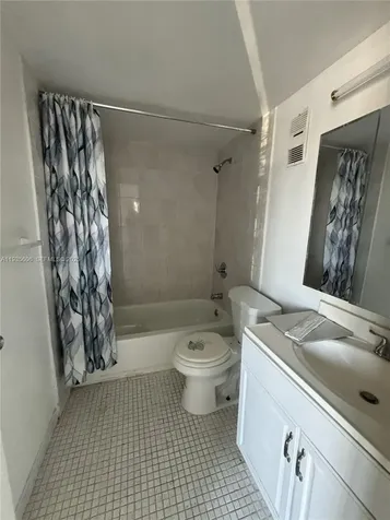 8425 Harding Avenue Miami Beach FL 33141