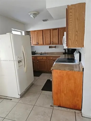 1624 E River Drive Margate FL 33063