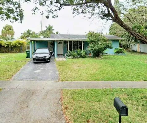 1624 E River Drive Margate FL 33063
