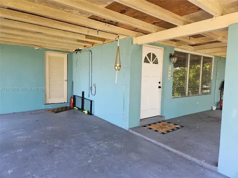 1624 E River Drive Margate FL 33063