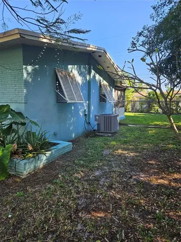 1624 E River Drive Margate FL 33063