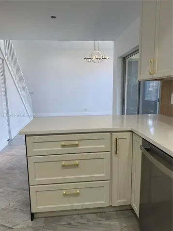 1090 SE 6th Avenue Dania Beach FL 33004