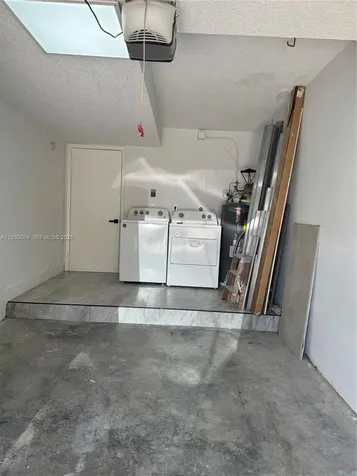 1090 SE 6th Avenue Dania Beach FL 33004