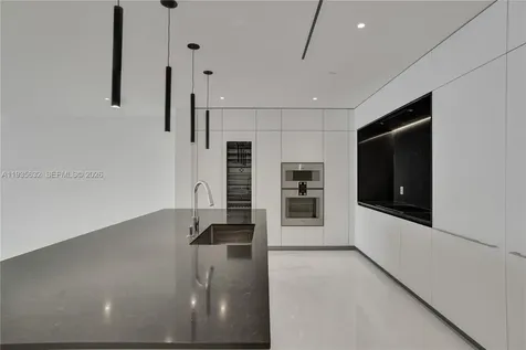 300 Biscayne Boulevard Way Miami FL 33131