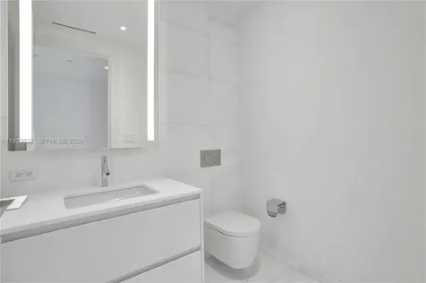 300 Biscayne Boulevard Way Miami FL 33131