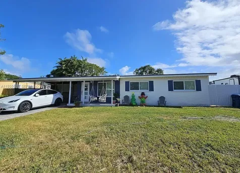19741 Eagle Nest Road Cutler Bay FL 33157