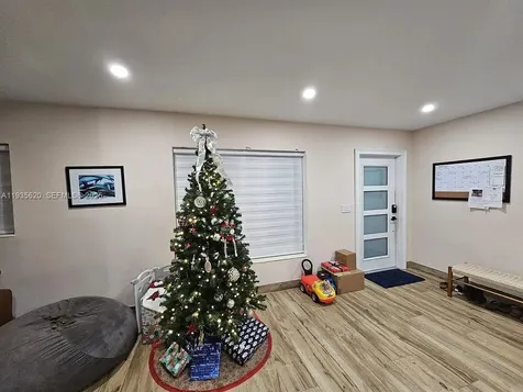 19741 Eagle Nest Road Cutler Bay FL 33157