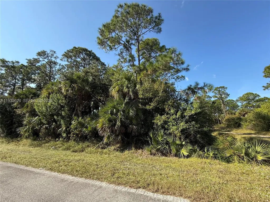 810 S Mayoral Street Clewiston FL 33440