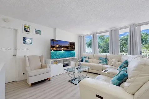 7601 E Treasure Drive North Bay Village FL 33141