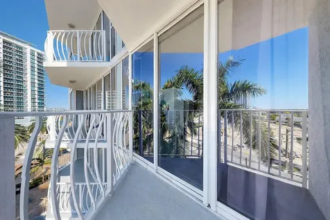 7601 E Treasure Drive North Bay Village FL 33141