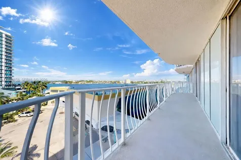 7601 E Treasure Drive North Bay Village FL 33141