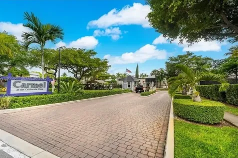 811 NE 199th Street Miami FL 33179