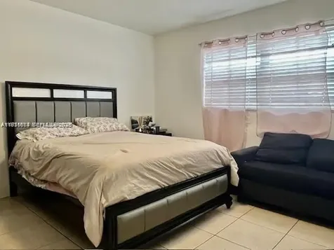 12890 NE 8th Avenue North Miami FL 33161