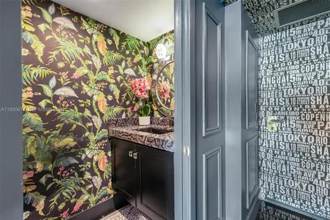 555 NE 15th Street Miami FL 33132