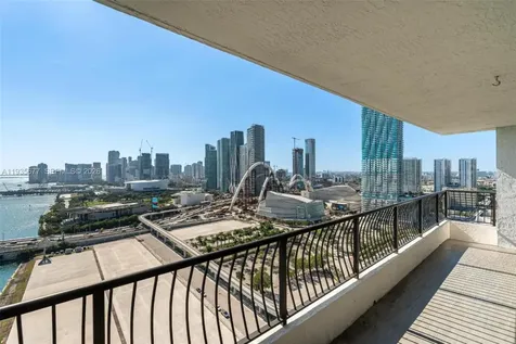 555 NE 15th Street Miami FL 33132
