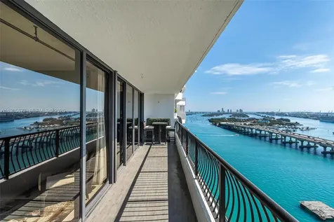 555 NE 15th Street Miami FL 33132