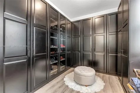 9881 W 34th Avenue Hialeah FL 33018