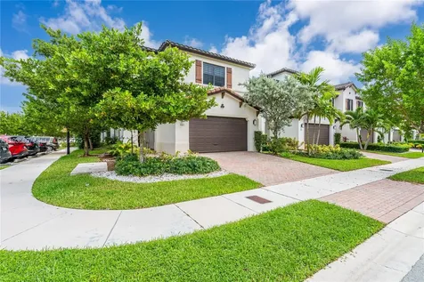 9881 W 34th Avenue Hialeah FL 33018