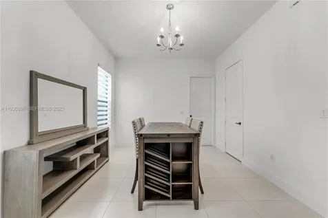 9881 W 34th Avenue Hialeah FL 33018