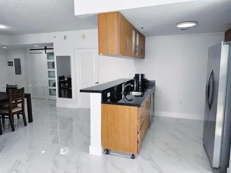 601 NE 23rd Street Miami FL 33137